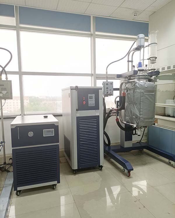 冷熱一體循環(huán)裝置配套反應釜，價格幾何？