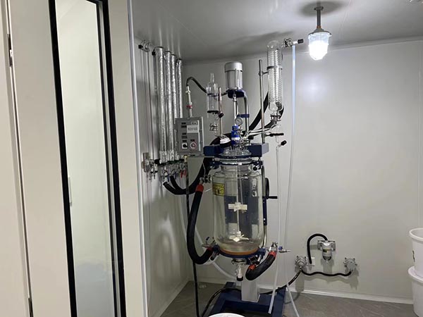 玻璃反應釜廠家怎么選？